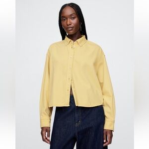 GAP Women's UltraSoft Denim Crop Big Shirt in Straw Yellow Size M